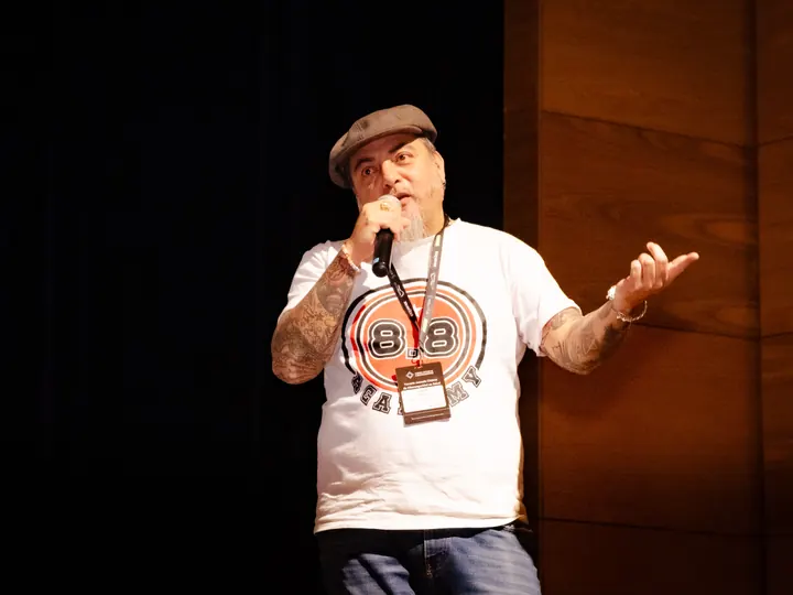 Gabriel Bergel en workshop de ciberseguridad en salud.